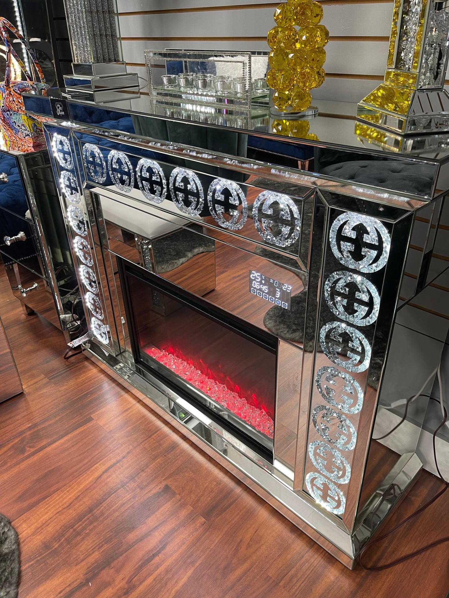 GG Mirrored Bluetooth Fireplace
