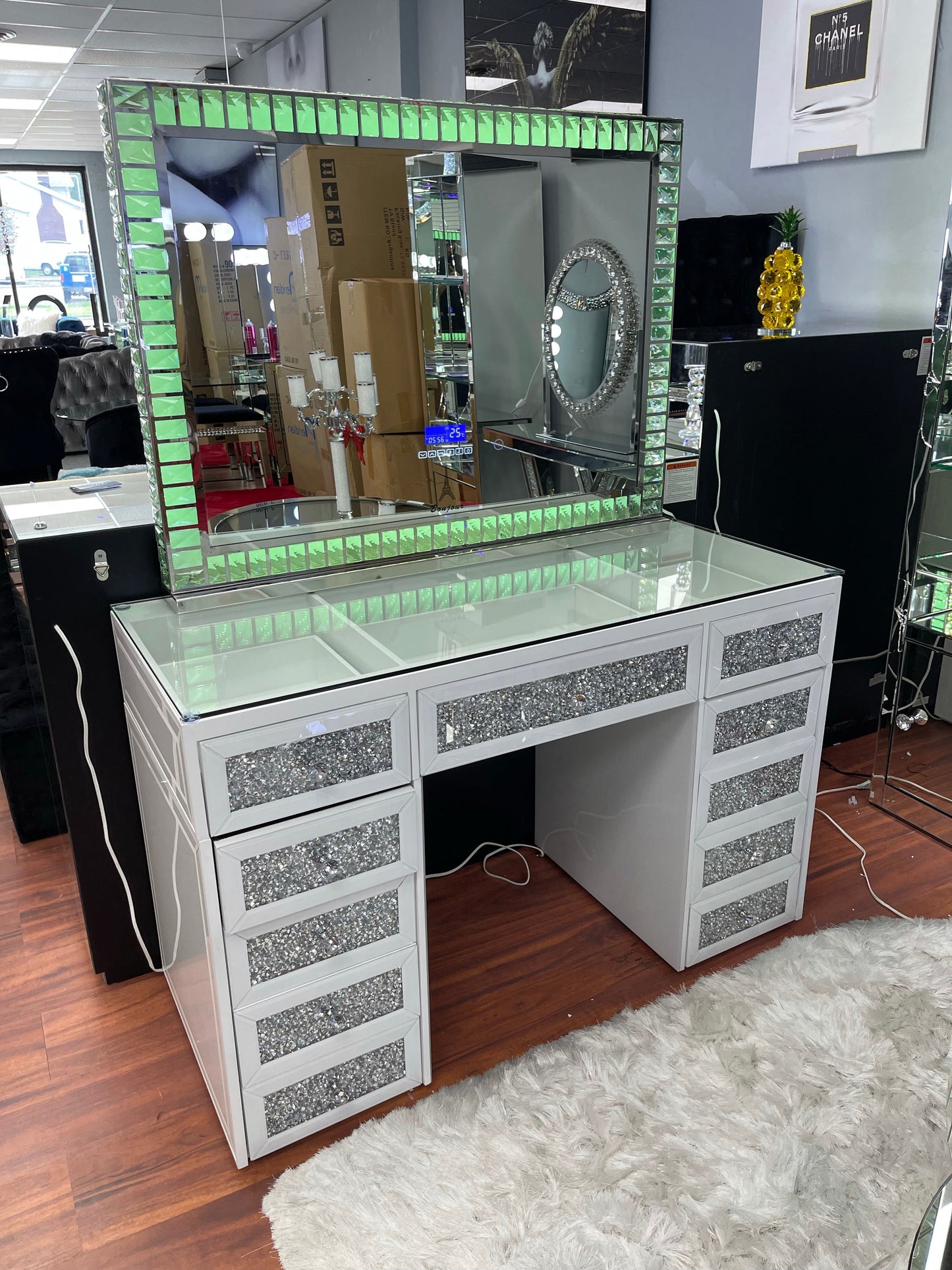 Glam White Mirrored Vanity w/crushed Diamonds