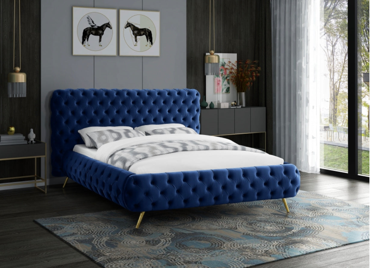 Queen Delano Velvet Bed