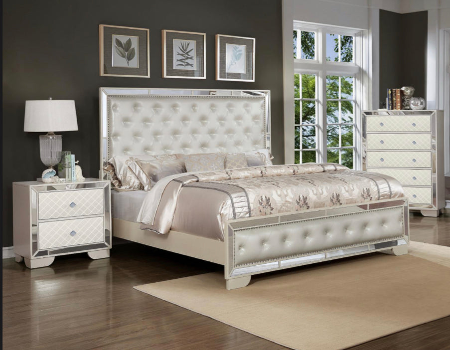 Madison King Cream 5pc Bedroom Set
